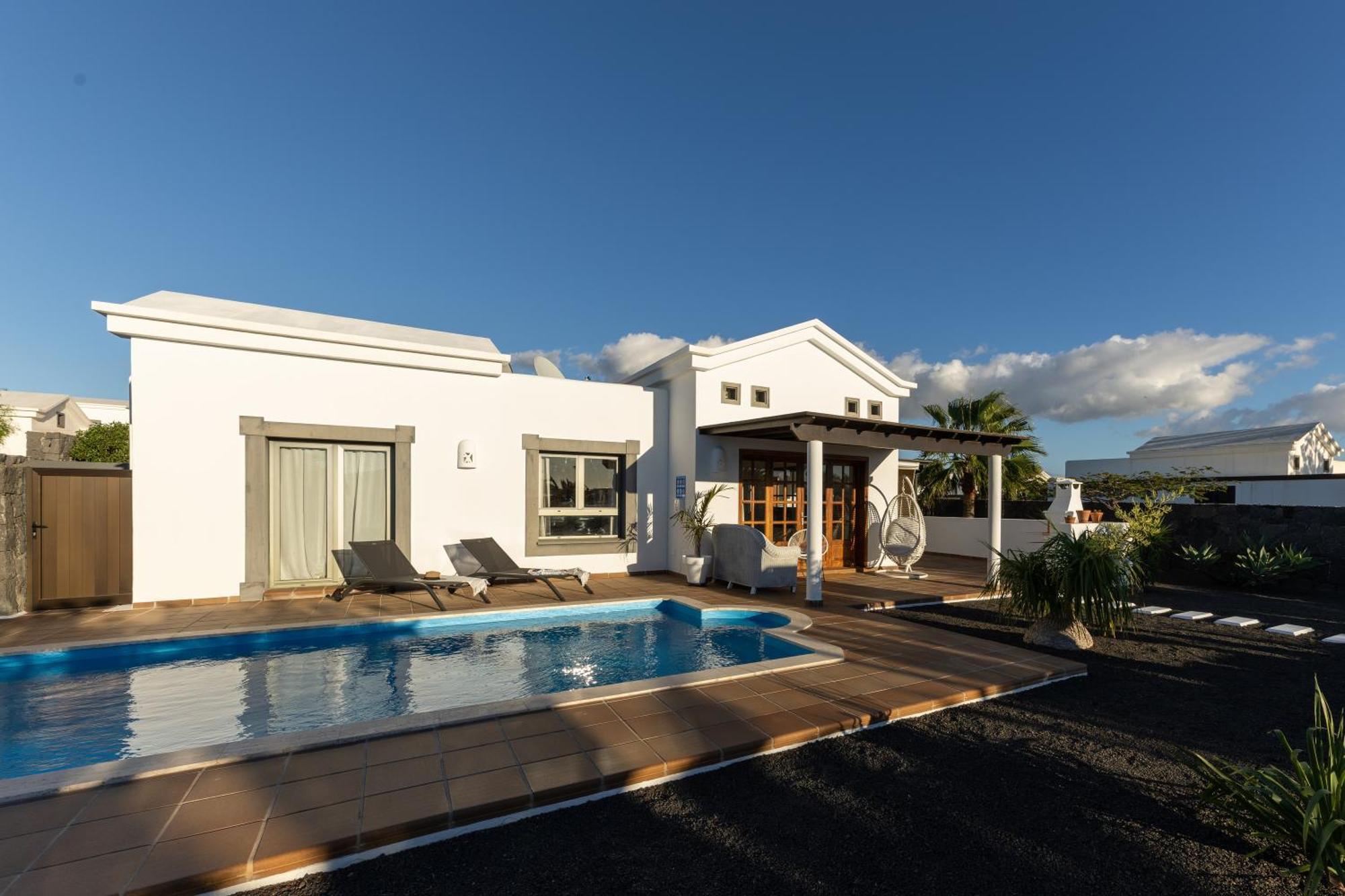 Villa Mo Luxury Heated Pool Playa Blanca  Exterior photo