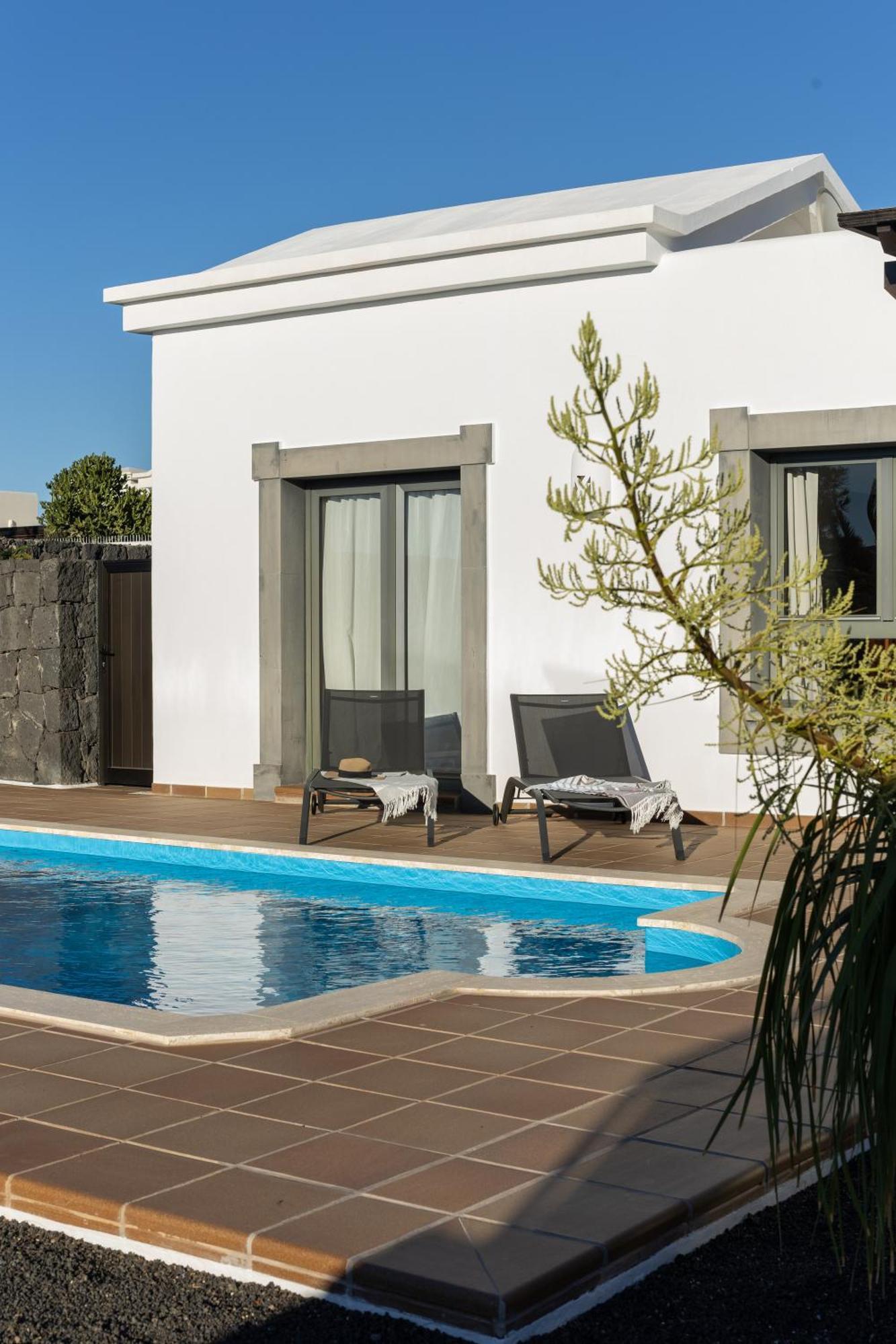 Villa Mo Luxury Heated Pool Playa Blanca  Exterior photo