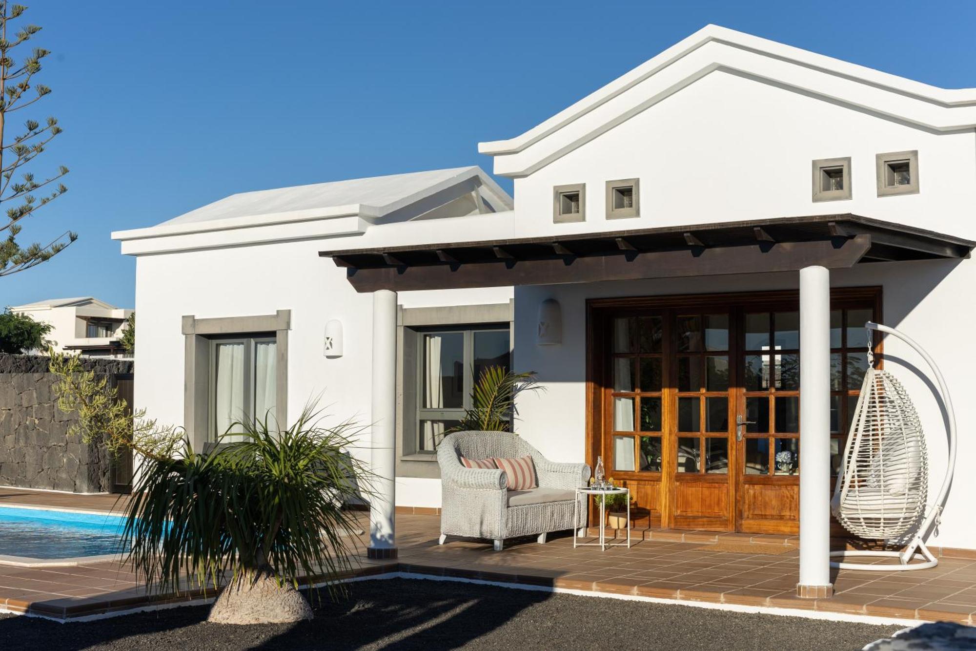 Villa Mo Luxury Heated Pool Playa Blanca  Exterior photo